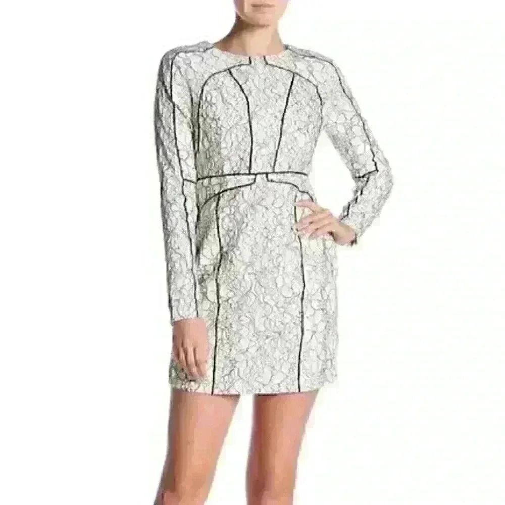 NWT $240 Romeo+Juliet Couture Womens M and S Dress